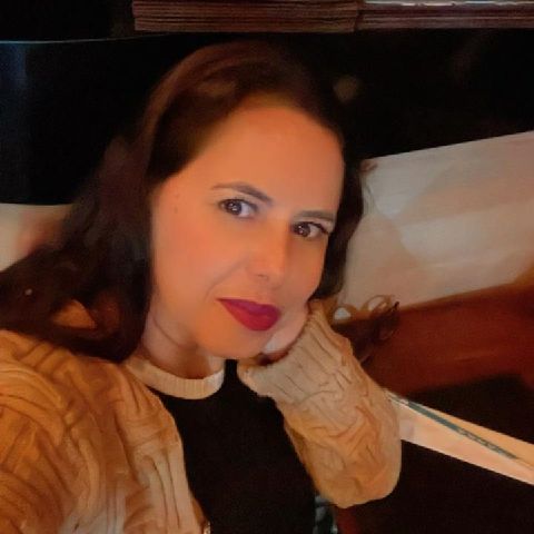 Luisa252 is Single in Tampa, Florida, 4