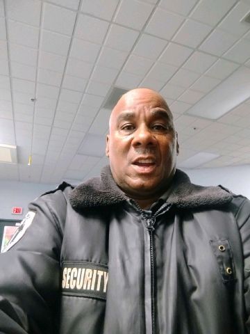 emoody8322 is Single in OAKLAND, California, 2