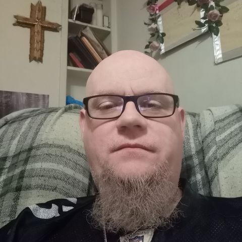 Ethan8676 is Single in Highland Park, Pennsylvania, 4