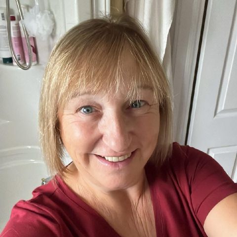 Gina373 is Single in Hayward, California, 3