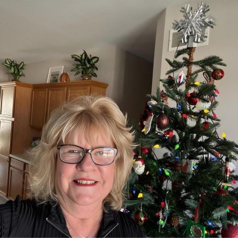 LillyannBall is Single in CHICAGO, Illinois, 3