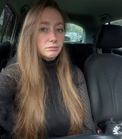 Lorettarev is Single in Cardross, Victoria, 2