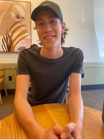 Colby19 is Single in KALAMA, Washington, 4