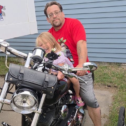 Derek74 is Single in Grand Forks, North Dakota, 2