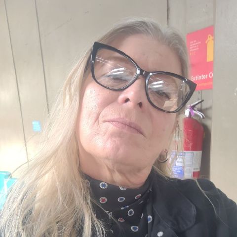 Crissss65 is Single in Council Bluffs, Iowa, 5