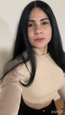 Regiane156 is Single in west hartford, Connecticut, 4