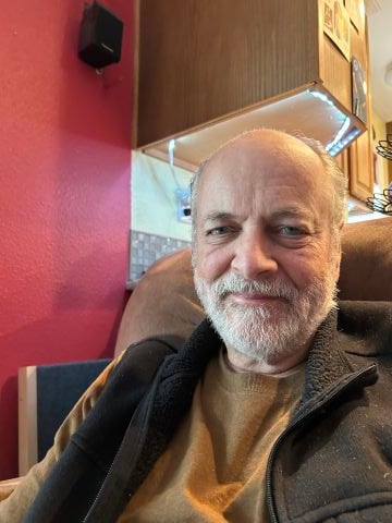 ArtBraendel is Single in EAGLE RIVER, Alaska, 2