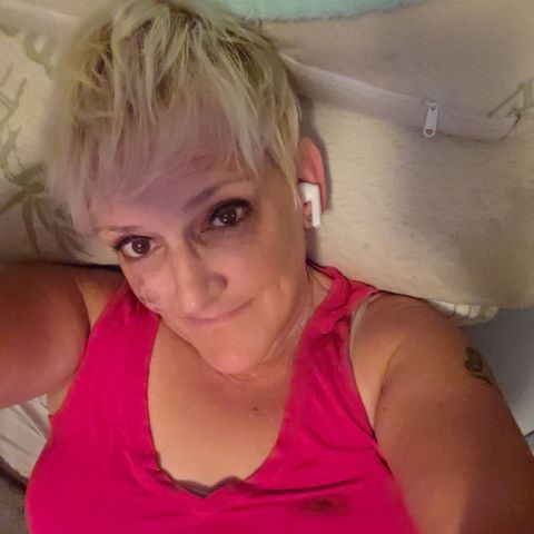 Liz5353 is Single in Summerfield, Florida, 3