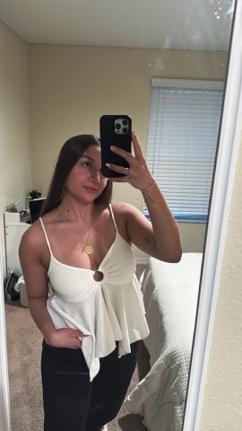 EsthefannyMatos is Single in winter garden, Florida, 2