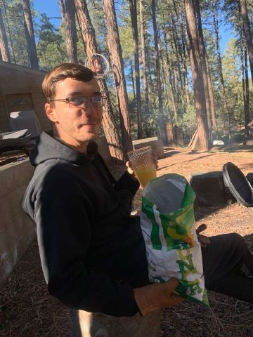 Dany33 is Single in PEORIA, Arizona, 4