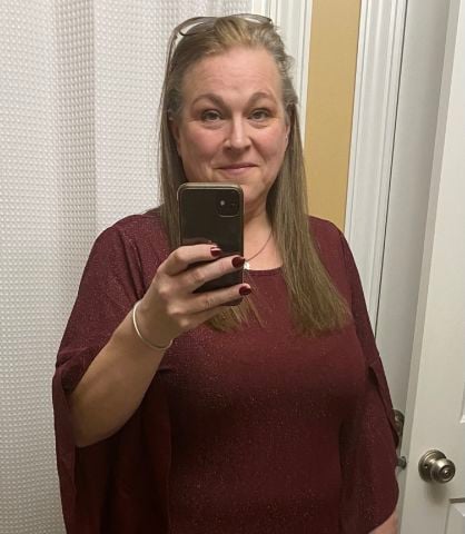 DebKing is Single in Conception Bay South, Newfoundland and Labrador, 4