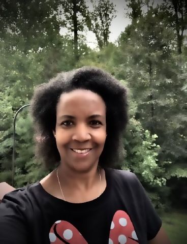 Seenematg12 is Single in EAGLE RIVER, New Hampshire, 4