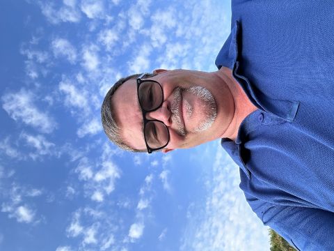 AntonioM64 is Single in Miami, Florida, 3