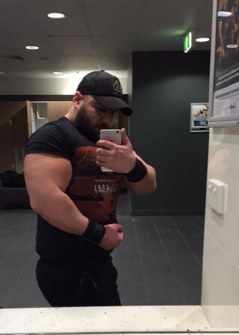 Zane94 is Single in Collingwood Park, Queensland, 2