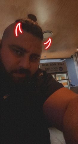 Zane94 is Single in Collingwood Park, Queensland, 6