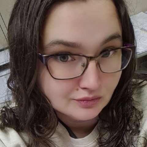 Violet717 is Single in Burnham, Pennsylvania, 5