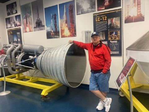 8668tomt is Single in AURORA, Colorado, 2