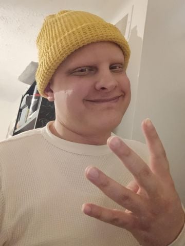 Bloim is Single in DAVENPORT, Iowa, 5