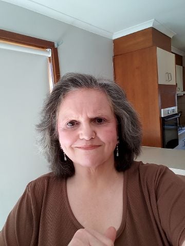 debpole is Single in Balliang, Victoria, 4