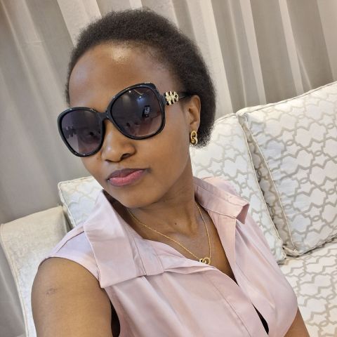 Brendah53 is Single in Los Angeles, California, 2