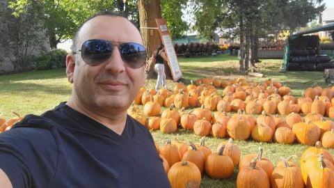 Moodie is Single in Ottawa, Ontario, 2