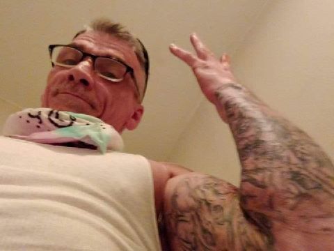 Rooster69 is Single in Muncie, Indiana, 3