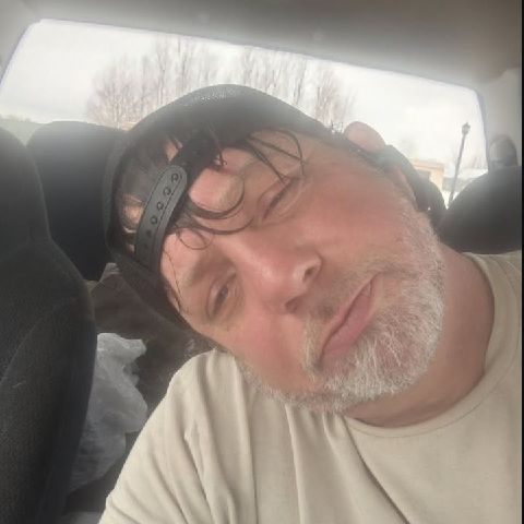 Thomas423 is Single in Ashburn, Virginia, 2