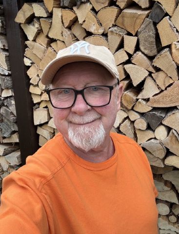 Johnfoz is Single in Portland, Oregon, 4