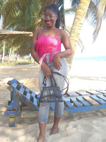 franklina005 is Single in Toronto, Ontario, 2