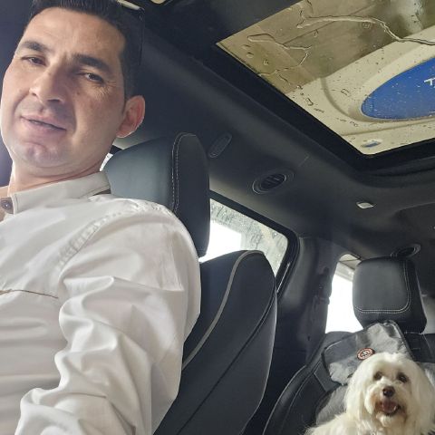 Francies is Single in Windsor, Ontario, 1