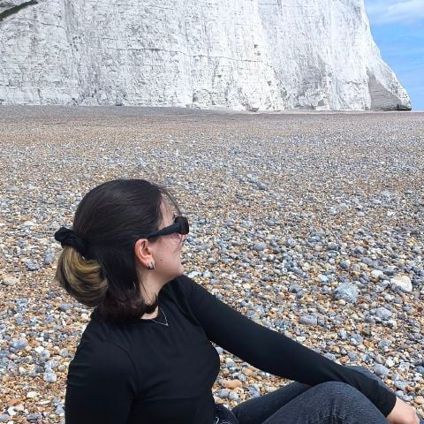 Eve_13 is Single in Harpenden, England, 4