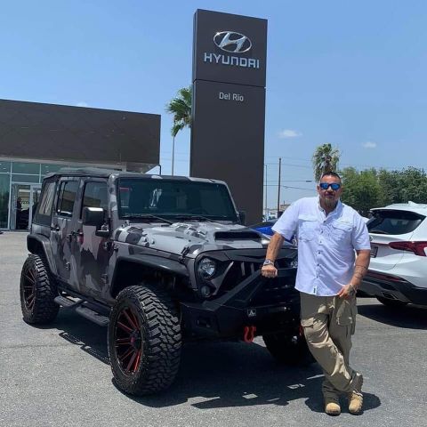 Ethangarzalolz is Single in houston, Texas, 3