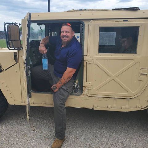 Ethangarzalolz is Single in houston, Texas, 4