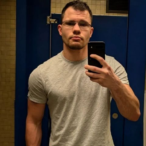 Thomas4440 is Single in Sioux Falls, South Dakota, 2