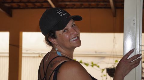 Adriana_40 is Single in london, England, 2