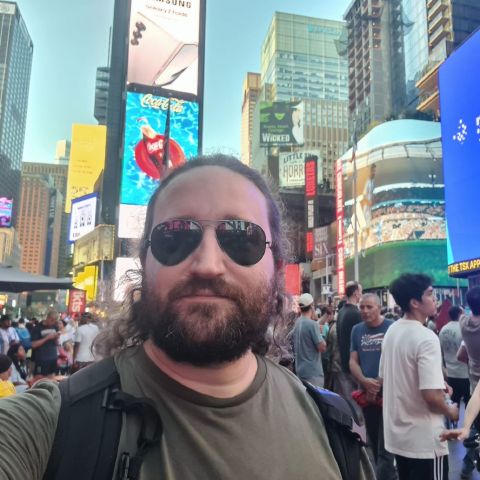 Paolo98 is Single in Bethesda, Maryland, 4