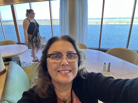 laurita55 is Single in orlando, Florida, 10