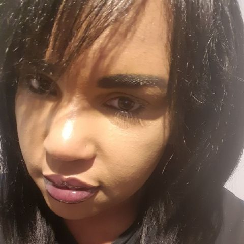 Candi160 is Single in London, England, 4