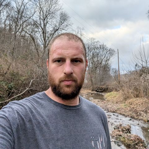 Ryan223 is Single in Birdseye, Indiana, 3