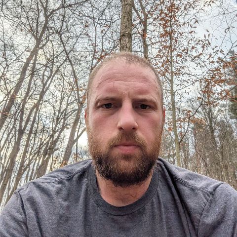 Ryan223 is Single in Birdseye, Indiana, 4