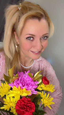 Debby82 is Single in Belleville, Ontario, 5