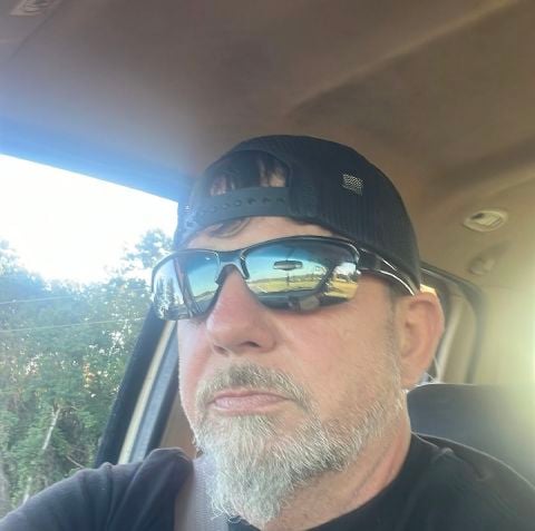 Hewittjr is Single in Concord, New Hampshire, 2