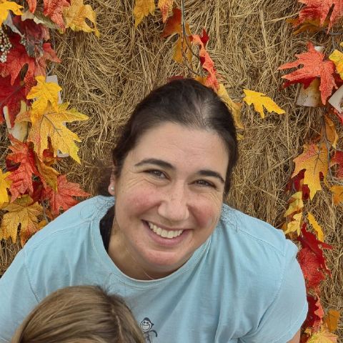 julie2026 is Single in Orlando, Florida, 3