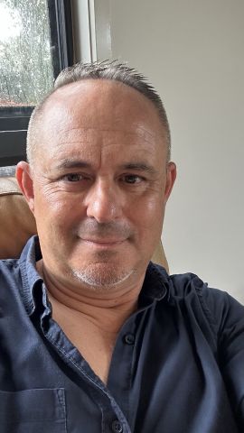 Mark1969GC is Single in Benowa, Queensland, 3
