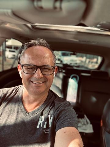 Mark1969GC is Single in Benowa, Queensland, 5