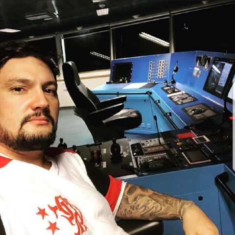 Leandro90 is Single in Bakersfield, California, 5