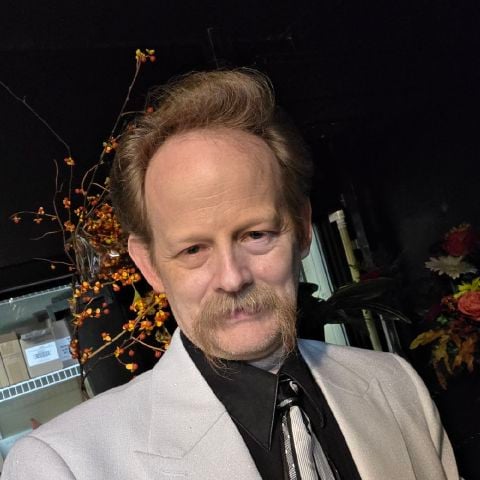 CDAnthony is Single in Charles City, Iowa, 2