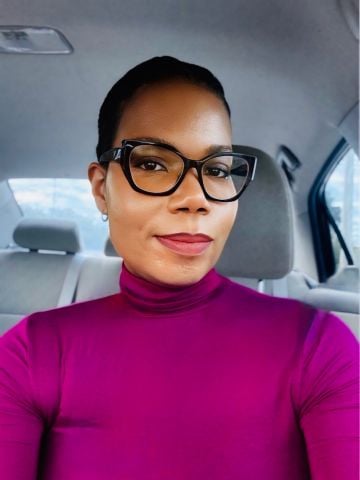 Farretta is Single in ORLANDO, Florida, 2