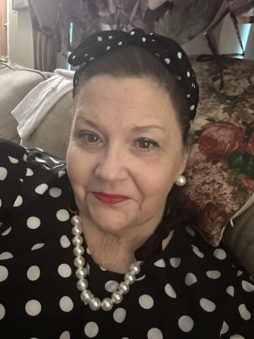 Gail7180 is Single in Laplata, Maryland, 3