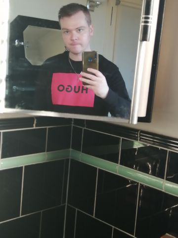 Jonny946 is Single in glasgow, Scotland, 2